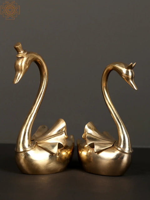 Mr. & Mrs. Swan Couple Statue | Home Decor