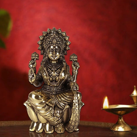 Small Brass Statue of Superfine Goddess Lakshmi Seated on Lotus | Multiple Sizes