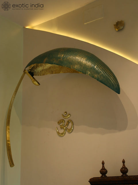 45" Brass Attractive Banana Leaf Lamp For Wall