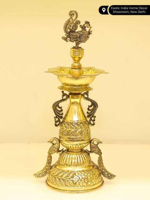 11" Superfine Five Wicks Designer Peacocks Lamp in Brass