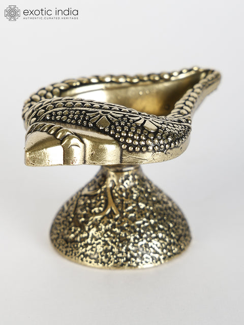 3" Small Conch Shape Brass Diya (Lamp)