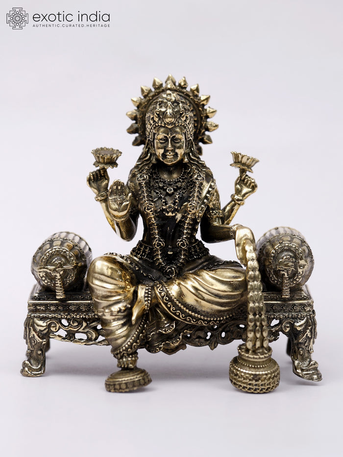Handmade Devi Lakshmi Brass Statue for Home Pooja
