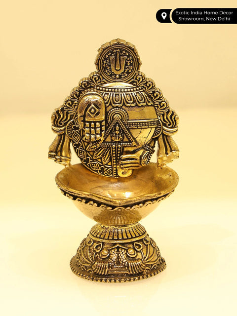4" Superfine Tirupati Balaji Conch Diya in Brass