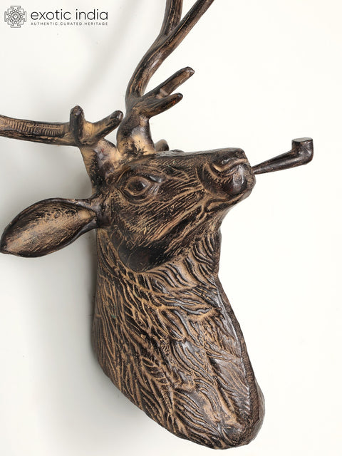 25" Modern Deer Statue with Sigar | Wall Hanging