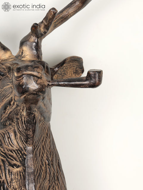 25" Modern Deer Statue with Sigar | Wall Hanging