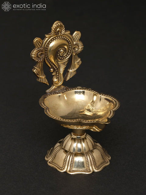 3" Small Brass Conch Lamp in Brass