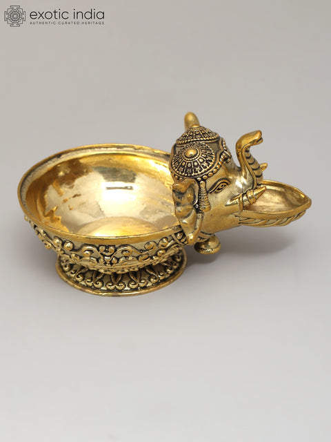 4" Small Superfine Elephant Design Diya (Lamp) in Brass