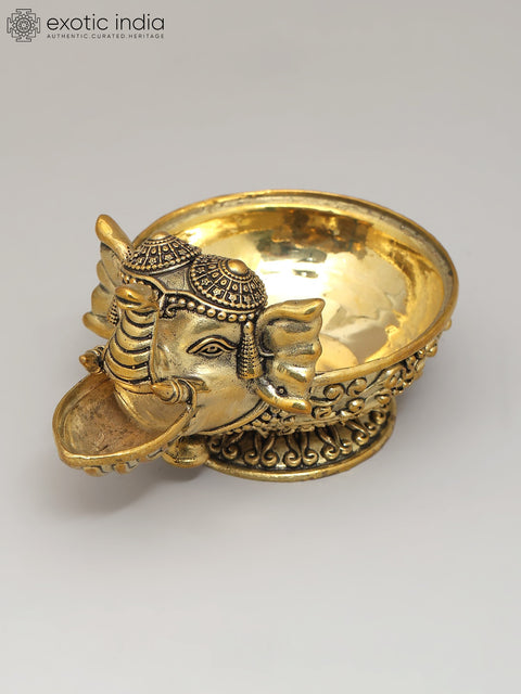 4" Small Superfine Elephant Design Diya (Lamp) in Brass