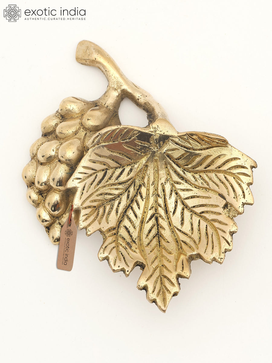 4" Handmade Brass Grape Bunch Wall Hanging with Leaf Design
