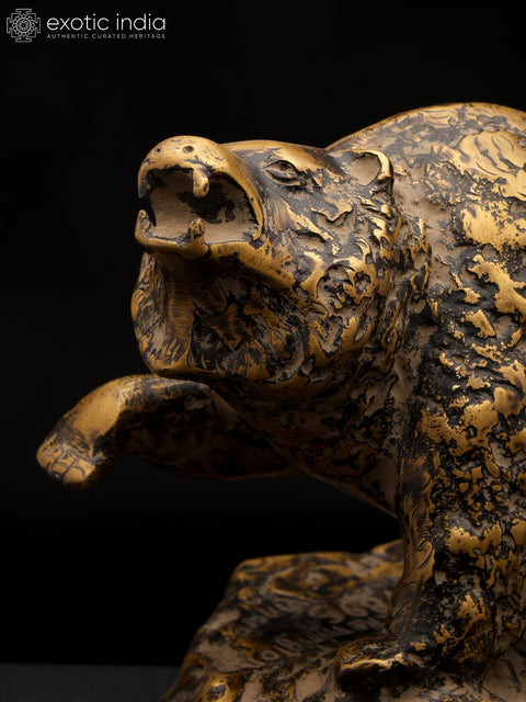 11" Power and Wilderness - Bear Statue | Table Decor