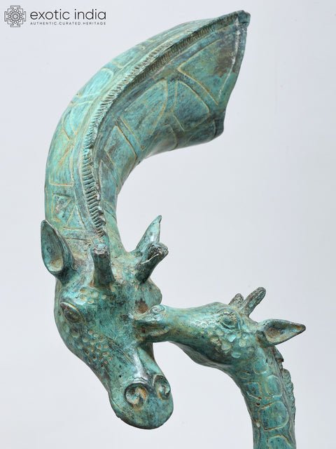 A Tale of Tenderness in Metal: Giraffe Mother and Child | Brass on Wood Home Decor