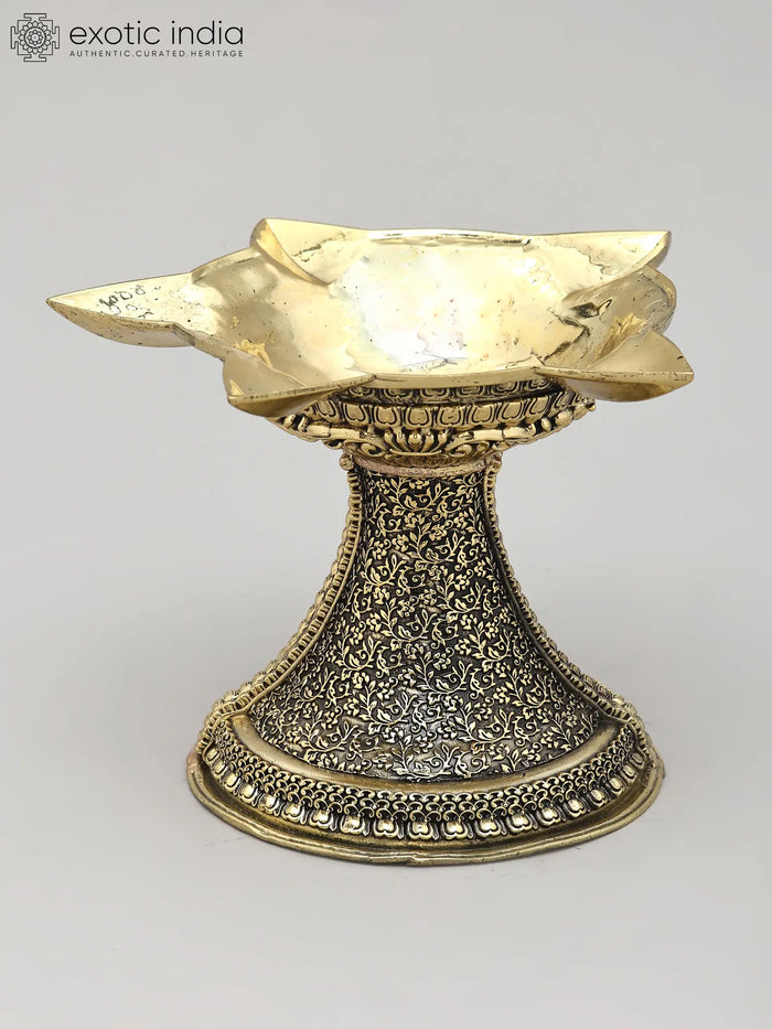 Small Brass Five Wick Oil Lamp for Pooja