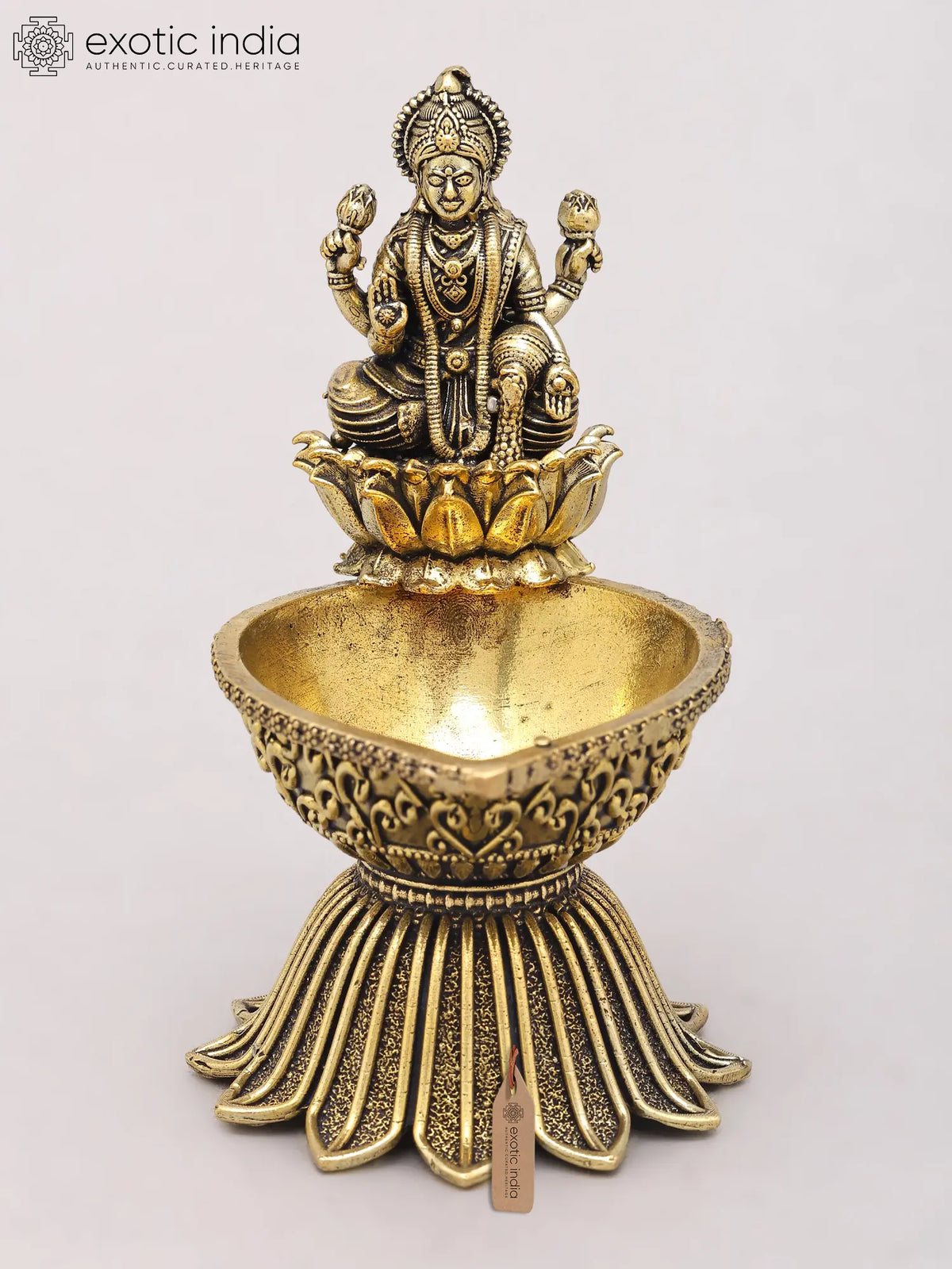 4" Small Goddess Lakshmi Diya (Lamp) in Brass