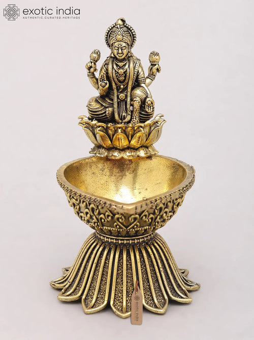 4" Brass Goddess Lakshmi Oil Diya Lamp for Pooja