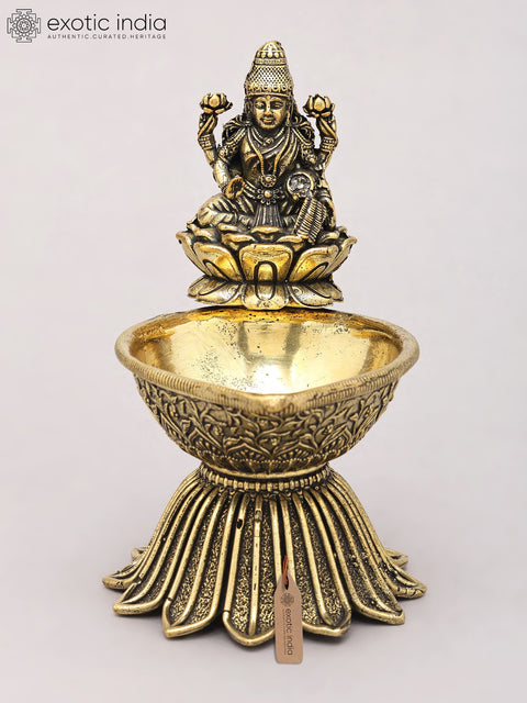 5" Small Superfine Goddess Lakshmi Diya (Lamp) in Brass