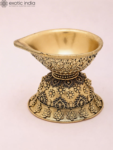 3" Small Superfine Puja Diya (Lamp) in Brass