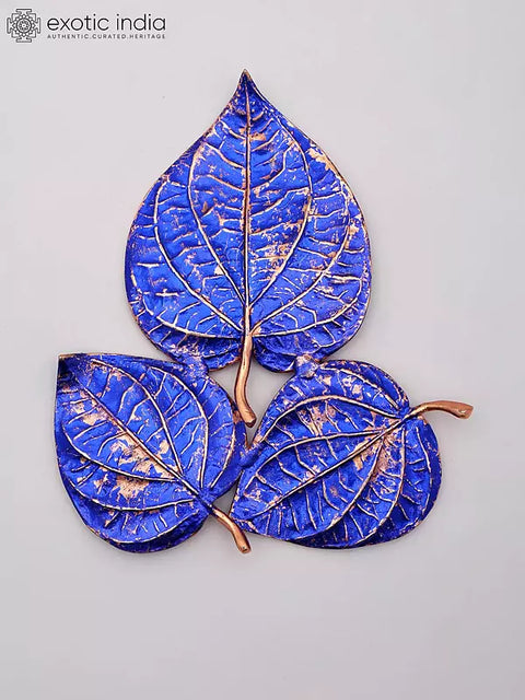 9" Elegant Leaf-Shaped Platter | Table Decor