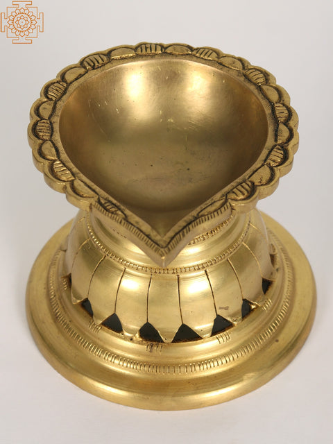 Engraved Design Diya | One Wick Brass Lamp
