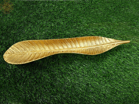 15" Banana Leaf Door Handle In Brass