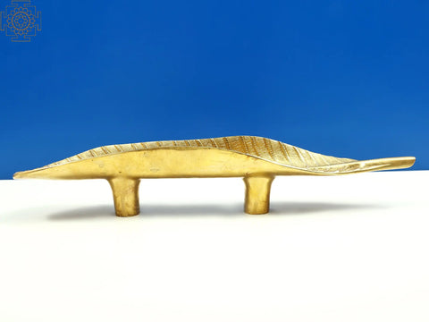 15" Banana Leaf Door Handle In Brass