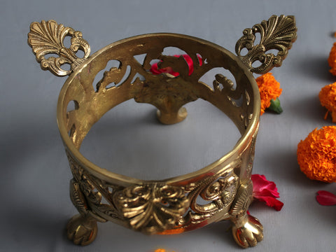 7" Brass Decorative Urli Stand