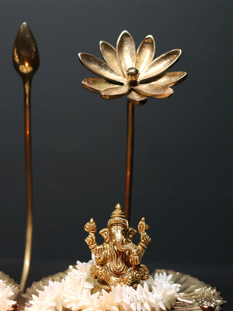 12" Brass Lotus Flowers and Bud Stylized Stand