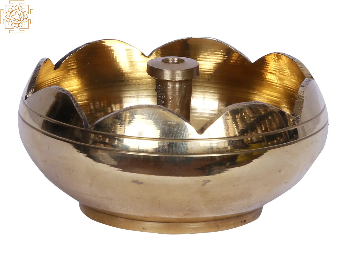 2" Flower Shaped Diya in Brass