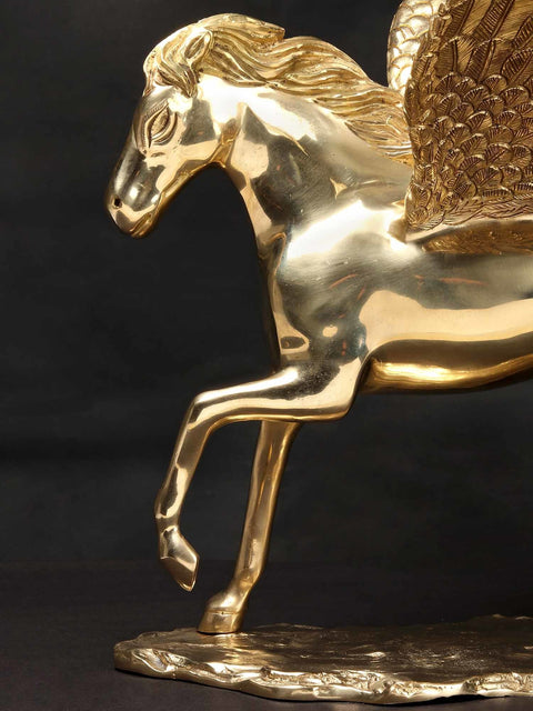 17'' Superfine Pegasus Figurines : Winged Divine Stallion