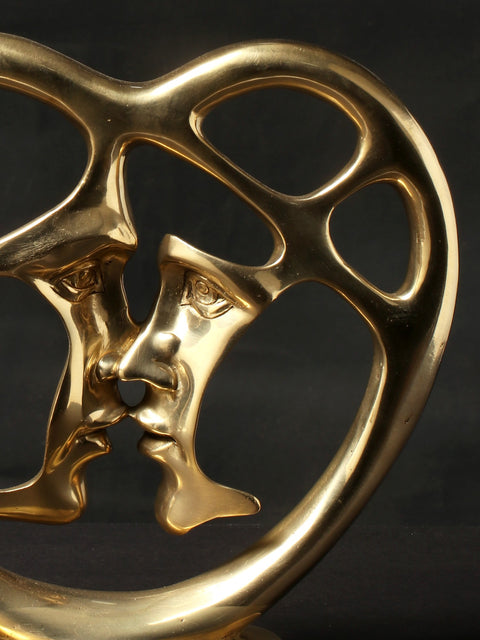 10" Lovers Rubbing Their Noses | Brass Decor Showpiece