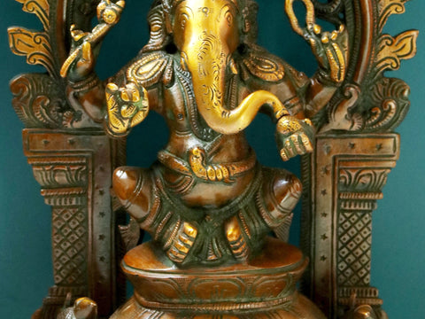 11" Blessing Lord Ganesha with Kirtimukha Prabhavali | Brass Sculptures