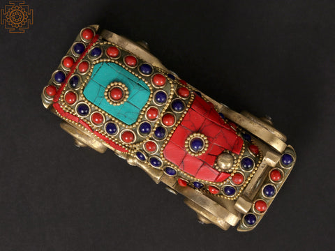 5'' Brass Showpiece of Classic Car with Inlay Work