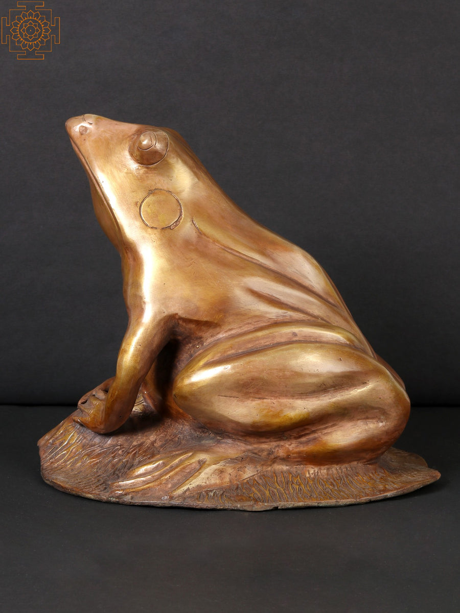 Heavy Brass Frog Figurine on Leaf Garden Decor