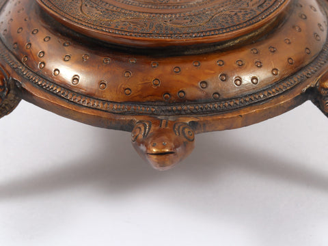 7" Brass Tortoise Design Pedestal (Chowki)