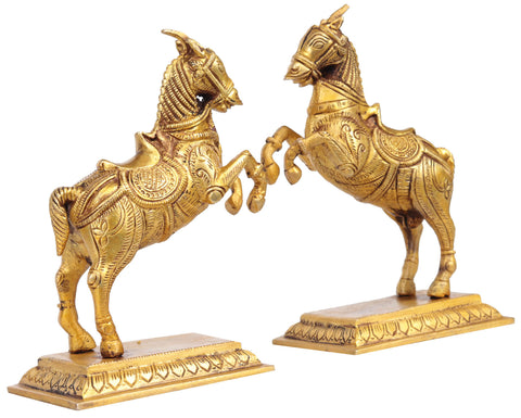 Pair of Dynamic Horses