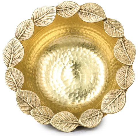 Handmade Designer Urli with Circle of Leaves