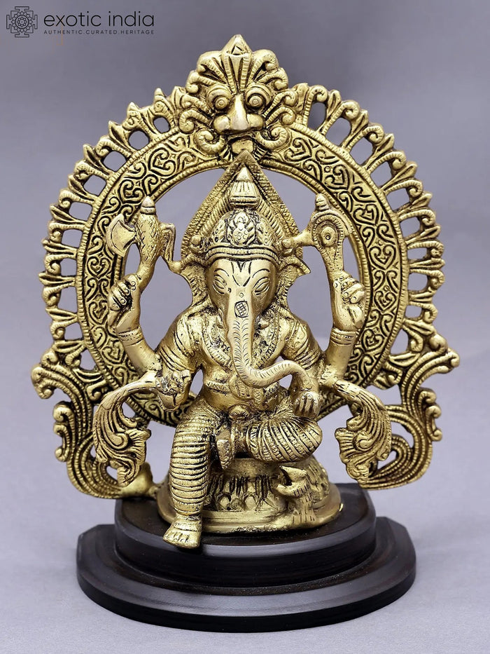 9" Lord Ganesha Idol with Kirtimukha Prabhavali | Ganapati Brass Statue